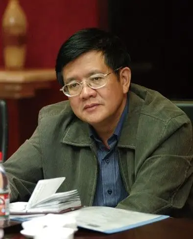 上,一份流传于网络的"吴建中接替李中浩履新铁道部信息技术中心主任