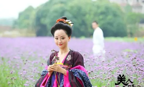 美人制造女主角杨蓉