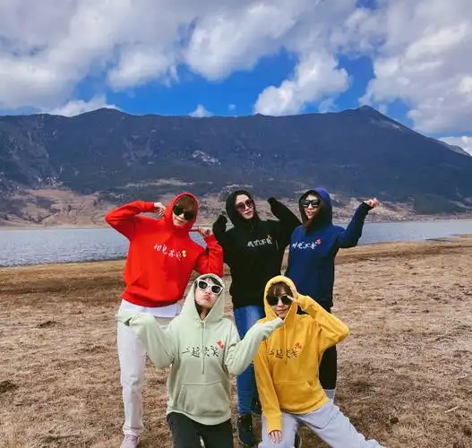 闺蜜沙雕拍照合集五人搞怪合照