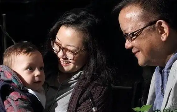 王刚与成方圆有孩子吗为什么离婚,成方圆现任老公是谁再婚了吗