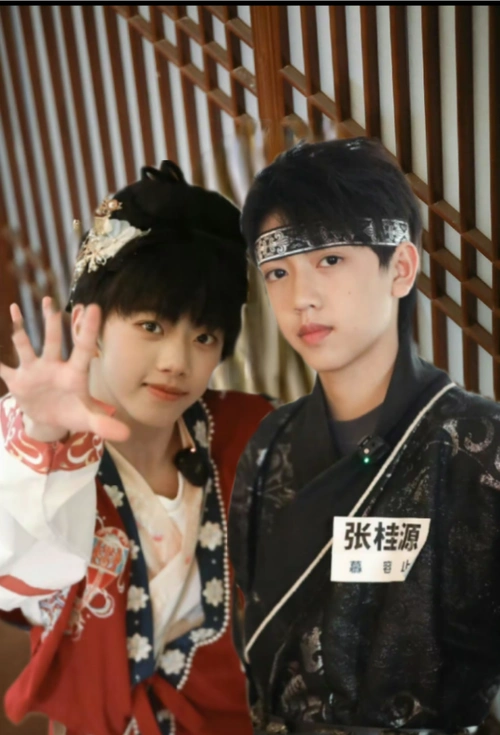 时代峰峻在撒糖这一块还没输过,tf四代的cp也好好磕