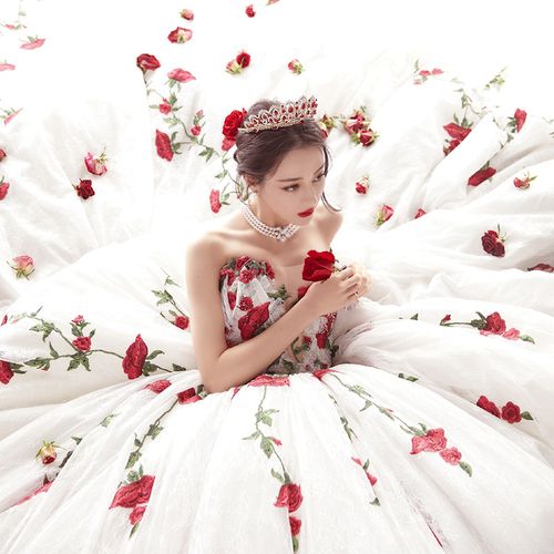 迪丽热巴同款婚纱礼服2021新款新娘气质抹胸拖尾高端奢华超仙主纱