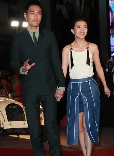 郭采洁男友伊德尔被曝滥交,疑骗女孩吸毒,被指已领证让女方买房