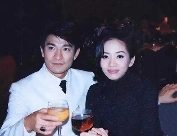 刘德华回顾我一生帮助过很多人但是有一个人看见他就想揍