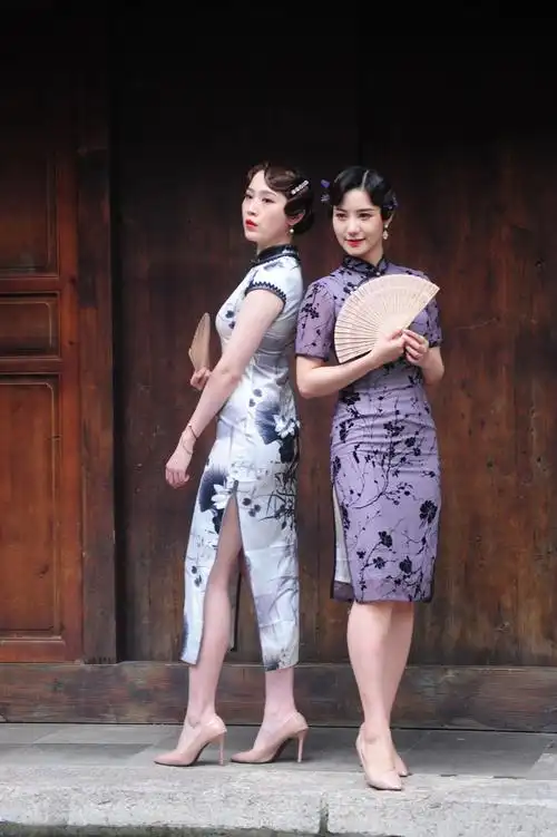 姐妹花旗袍秀(二) - 美篇