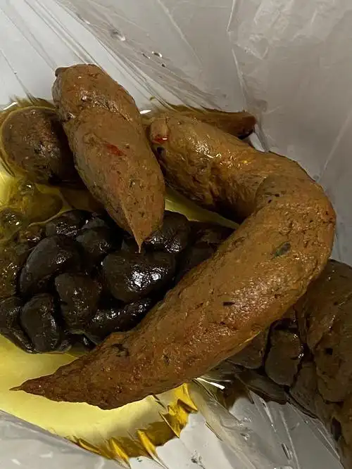 赵医生您好,宝宝最近大便里会有一点点血丝,想麻烦您看一下,宝宝没有