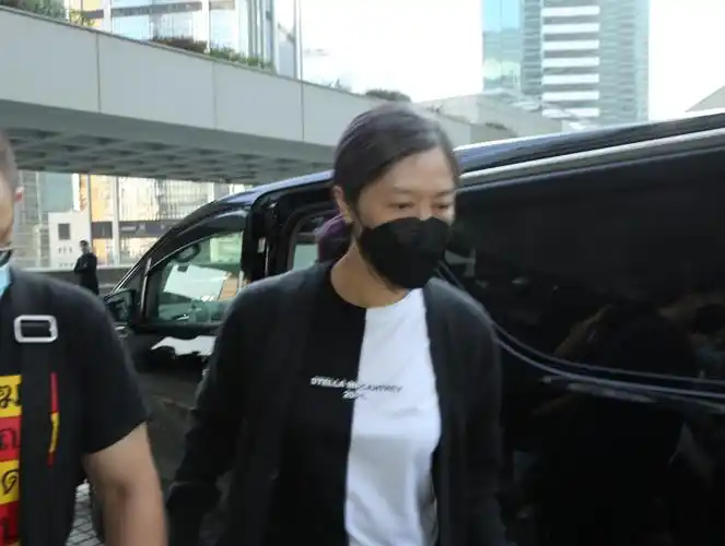 周星驰前女友于文凤向债主追讨8.