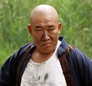 不仅是国家一级演员,军衔还这么高这个山西娃被称中国最丑的男演员,但
