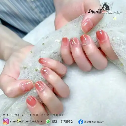 简简单单一款短美甲款式你爱上了吗