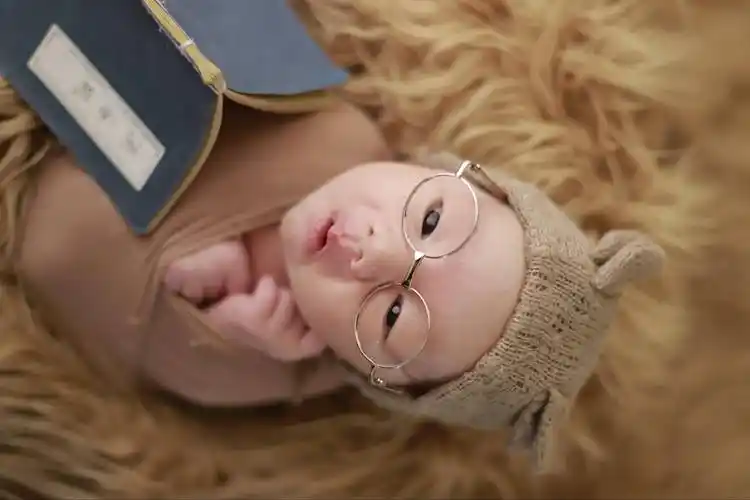 宝宝睡圆头小窍门,睡出好头型