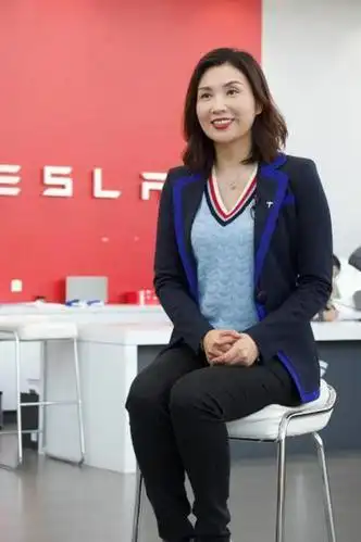 维权女车主被拘留!"决不妥协"的特斯拉陶琳,究竟是什么来头?