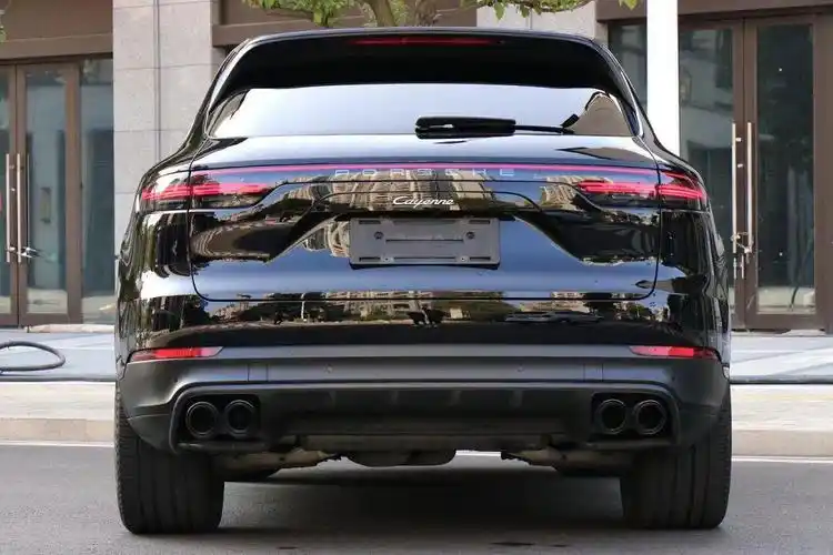 21年保时捷卡宴实表2万7公里原版车况首付25万开走