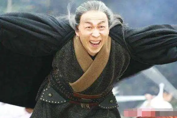 甚至是 张纪中在拍摄《神雕侠侣》的时候,亲自找到李明邀请他出演裘千