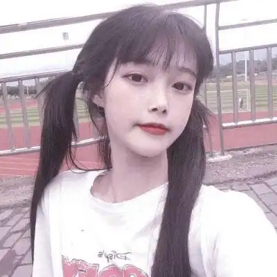 女生头像同一人十连拍 15岁女生10张同一个人