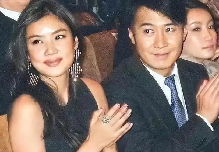 回顾 闪耀华语乐坛与影坛,黎明的传奇事迹,年少不知黎明帅