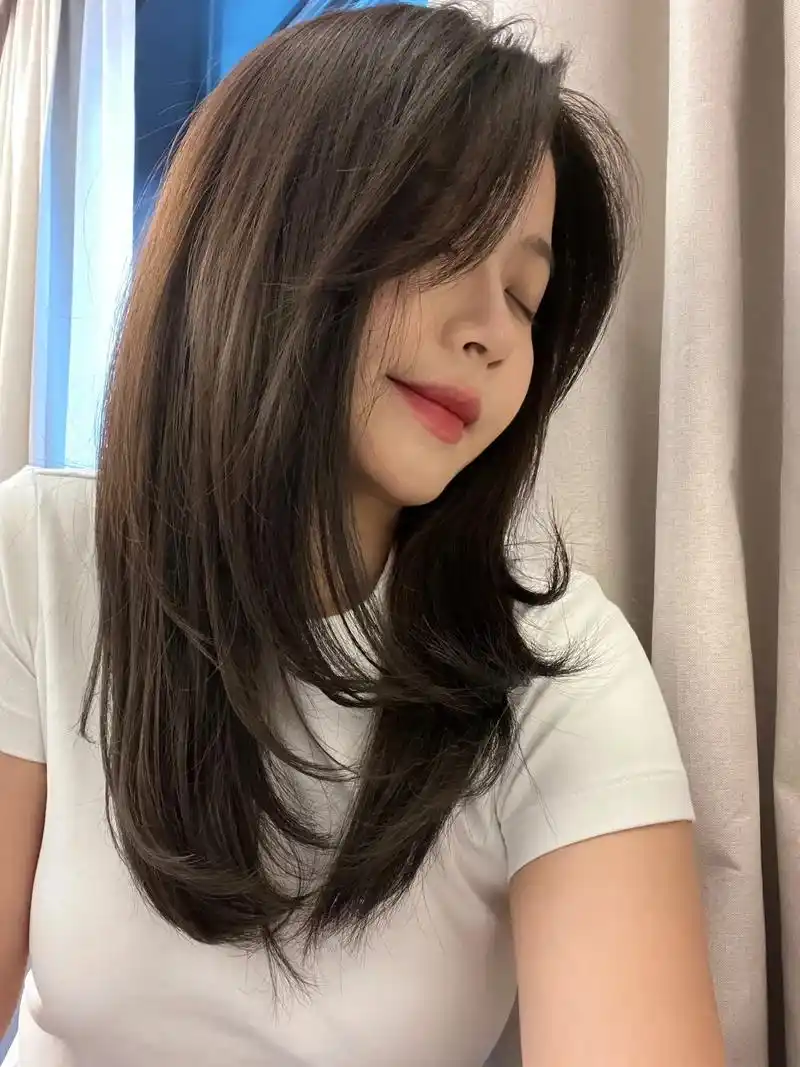 适合所有脸型女生的高层次锁骨发黑茶色的