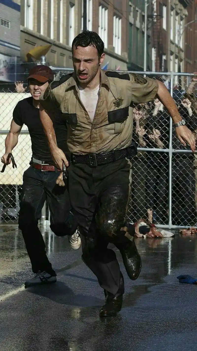 行尸走肉#瑞克 #弩哥 #美剧  rick的胡子长了,弩 - 抖音