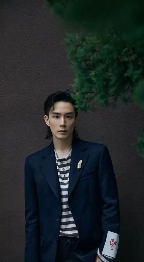 李承铉加盟「这!就是街舞」第五季担任新晋队长,亮相「怎么办!