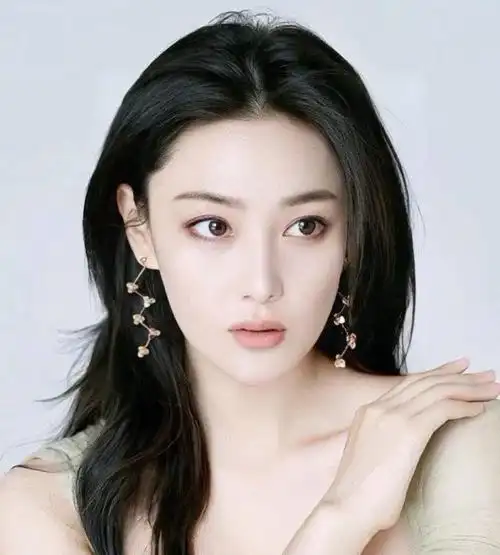 张馨予:31岁嫁给军人何捷,是我这辈子做过的最正确的决定