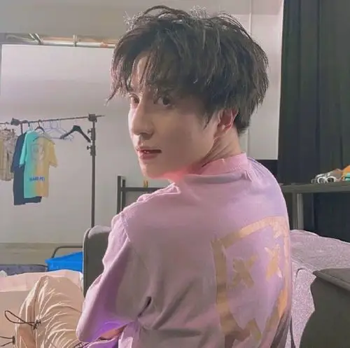 薛之谦头像壁纸