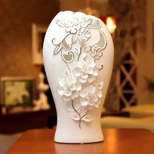 星扉 翩翩起舞 陶瓷手工雕花装饰花瓶 居家礼品 工艺品 摆件 出水芙蓉