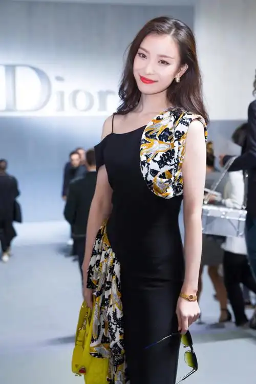 倪妮dior秀场巴黎时装周