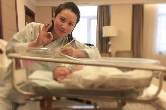 蒋勤勤公布二胎儿子小名,网友:跟汪涵儿子名字有得一拼,有文化