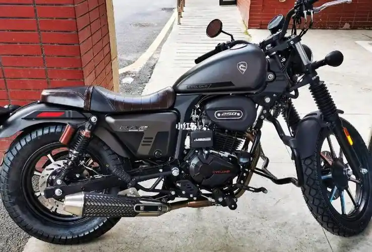 复古巡航第一台摩托车