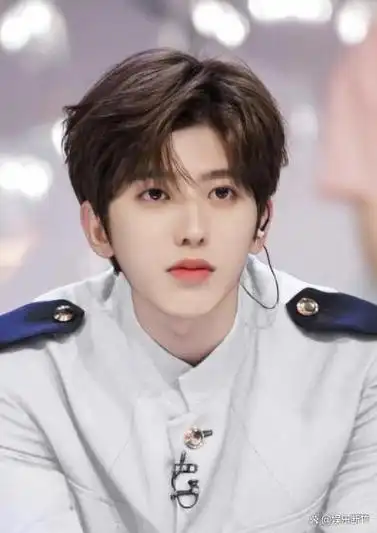 蔡徐坤然而,受到丑闻反噬的并不仅限于孟美岐一人.