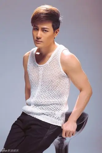 高清组图:许绍洋最新写真曝光展露完美臂肌_高清图集_新浪网