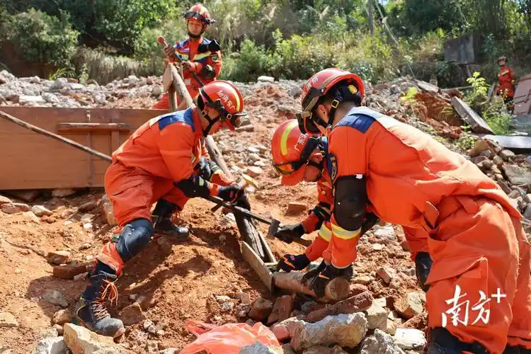 多图|直击茂名地震救援实战拉动演练首日