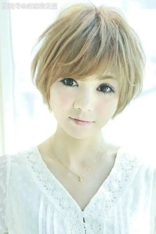 九款适合圆脸女生的短发look可甜美可爱可成熟优雅减龄更时尚
