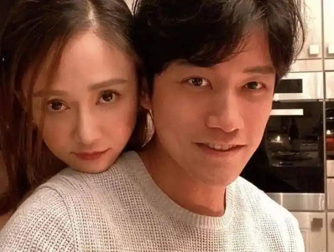 原创陈乔恩艾伦庆祝一周年甜喊女友baby网友不被看好的的确走得很好