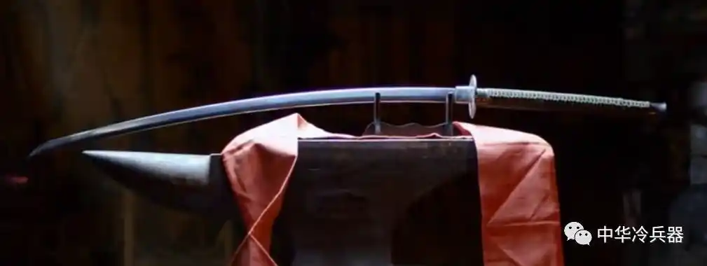 同为长杆双手刀斩马刀与苗刀有什么区别