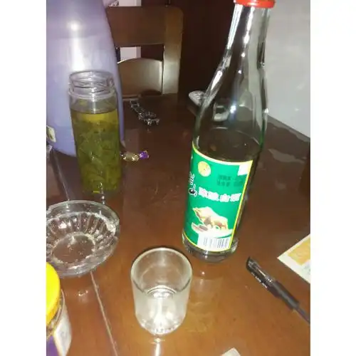 白牛二中度白酒500ml*12瓶整箱装白酒酒还可以,每天少喝一-苏宁易购