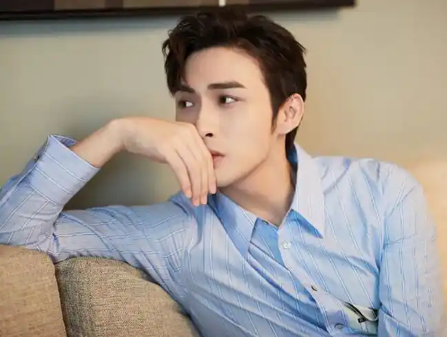 张彬彬个人资料简介及家世父母是做什么的 霸气公布恋情女朋友是谁