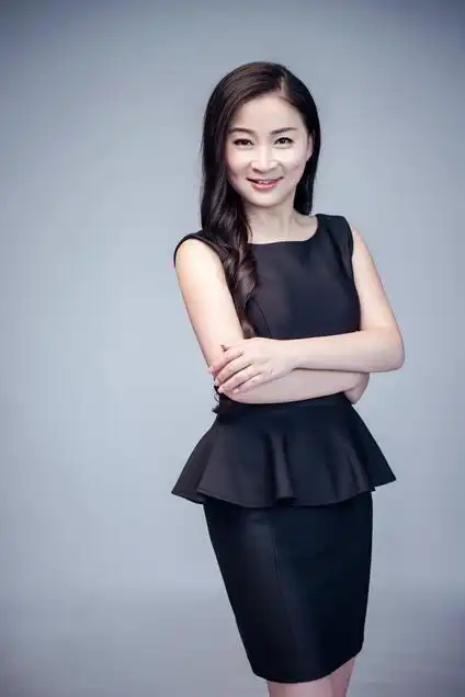 新闻综合广播 fm88.9主持人,杨慧.