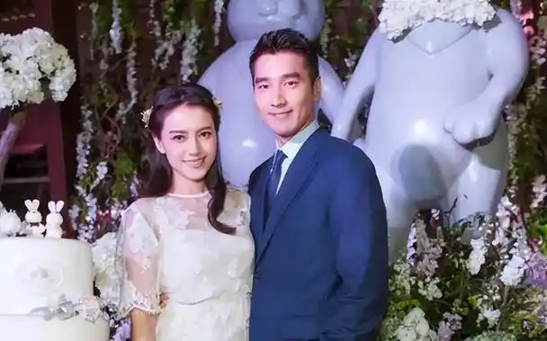 高圆圆情途沧桑40岁艰难产女高龄妈妈磨难多