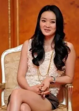 45岁金玉婷近照曾是最美小品女王被张子健宠了11年