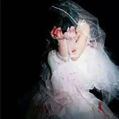 病娇女头像真人血腥暗黑丧系带血的恐怖头像