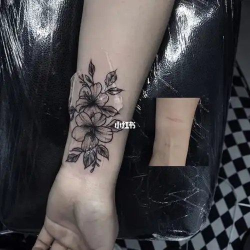 莆田纹身手腕纹身素花纹身手腕遮盖疤