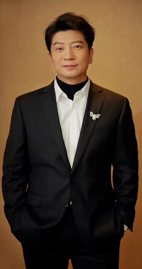 田雨为王启年花半年时间曝张若昀等私下一面