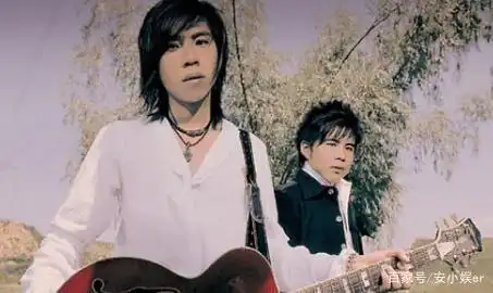 因一句话离开"水木年华"18年,今卢庚戌公开指责李健:不负责任!