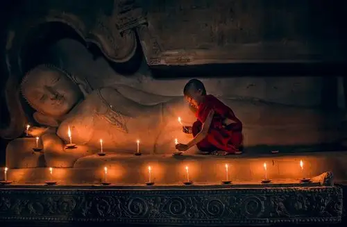 《佛陀的女儿:蒂帕嬷》(一位上座部佛教修行大成就者的传奇心灵)