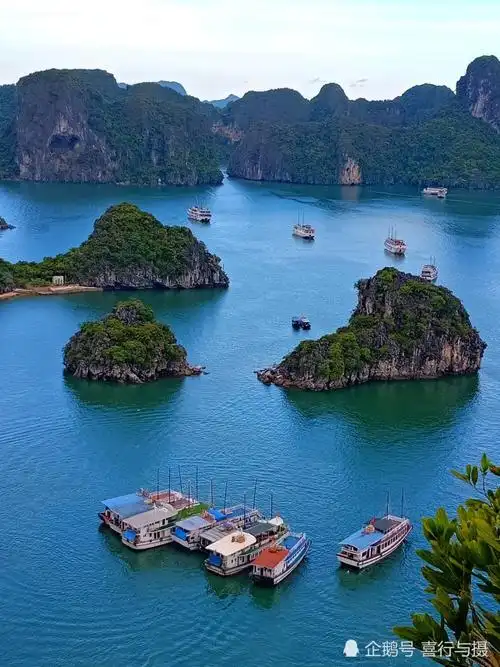 越南下龙湾酷似桂林山水游客少风景美你去过吗