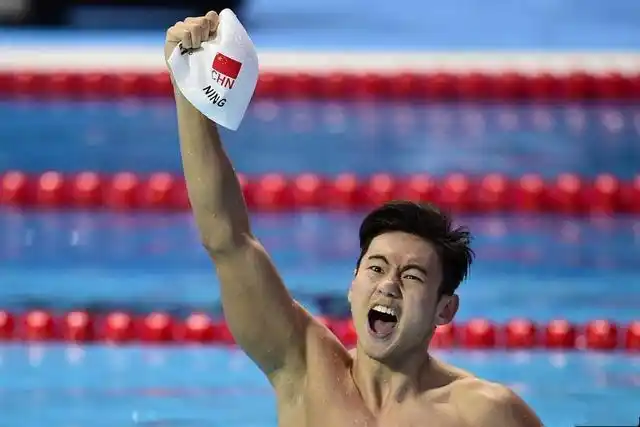 昨天,宁泽涛被国家体育总局游泳运动管理中心从里约奥运会除名的消息