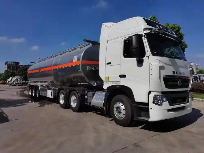 国六46.2方半挂油罐车,国六33吨半挂油罐车