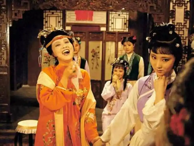 除了"通房丫鬟",古代还有一种丫鬟,也是要随时满足主人的要求