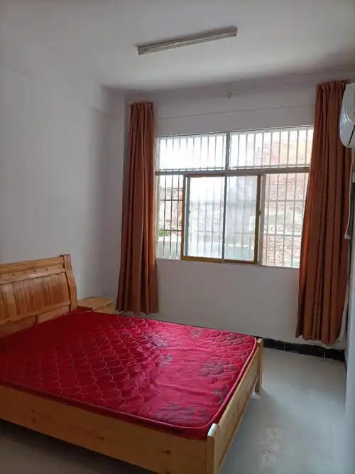 宿松路中段建行附近房屋出租