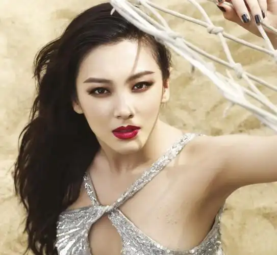 明星真人秀王宝强张雨绮成亮点